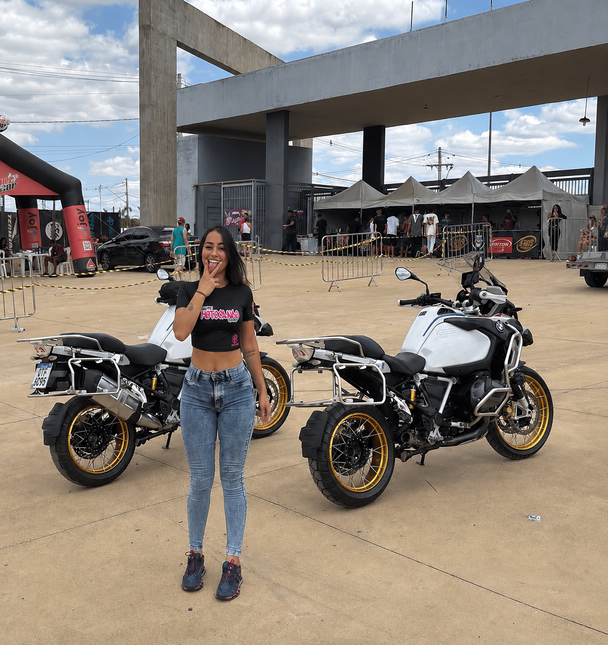 Camisa Feminina preta com rosa Baby look - Imagem 4